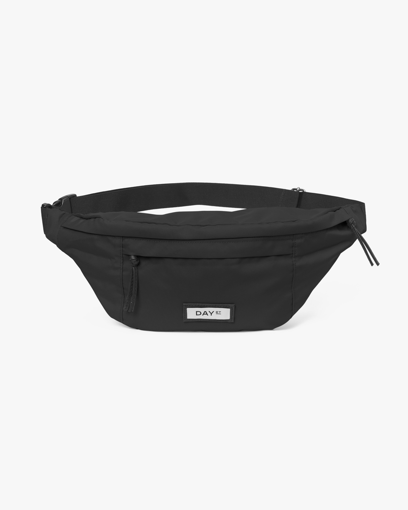 Day Gweneth RE-S Bum L