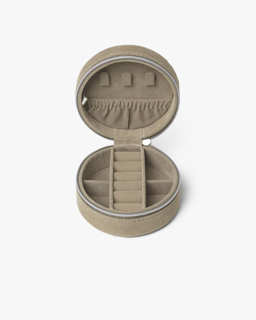 Day Z Jewelry Zip Round