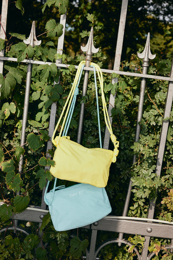 Day RE-Tonal No Rain MessengerS