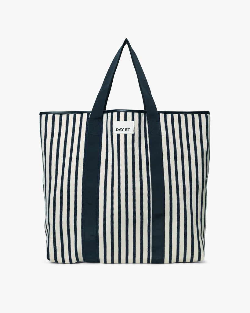 Day Gweneth J Beachy Beach